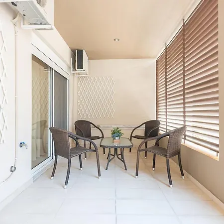 Comfortable,Sunny Apartment In Athens Center-2